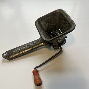 Vintage Kitchen Utensil /  French Herb Mill / Mouli Persil Made in France